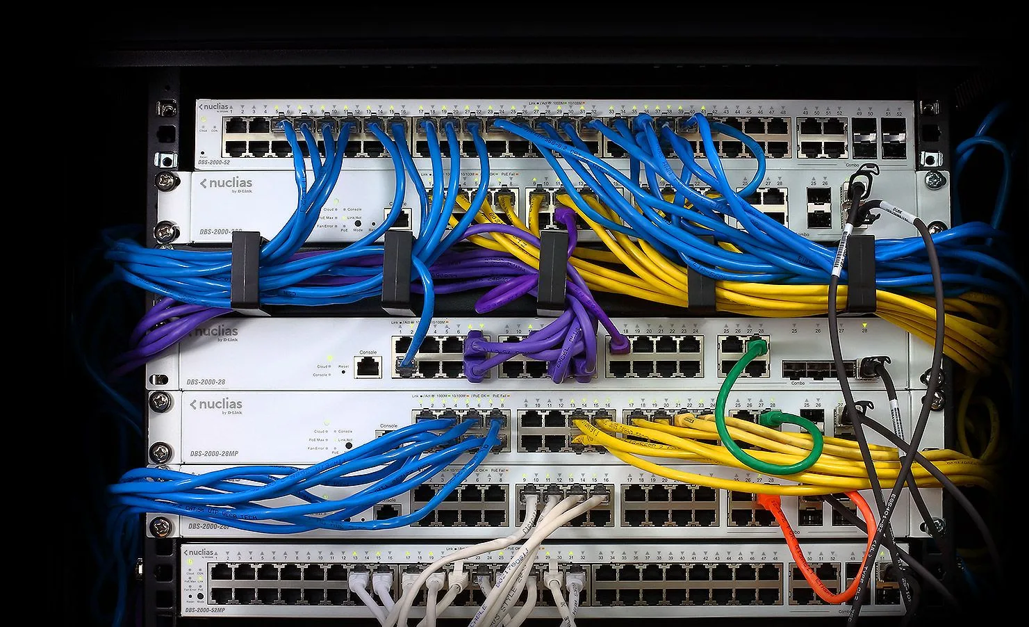 D-Link DBS-2000 SERIES Advanced Layer 2 features and security.