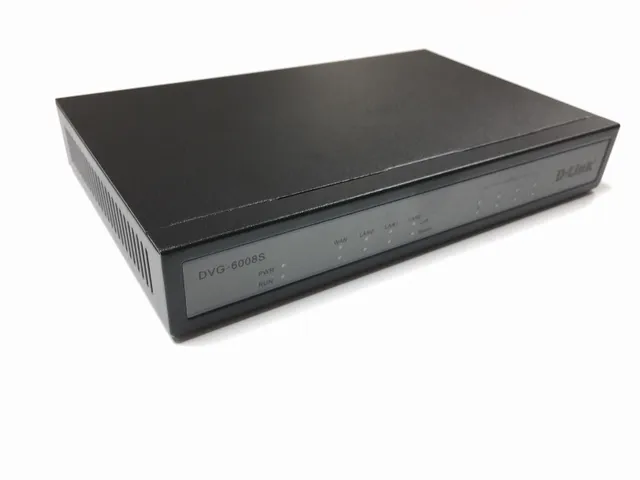 بوابة VoIP للخطوط الرئيسية مع 8 منافذ FXO DVG-6008S