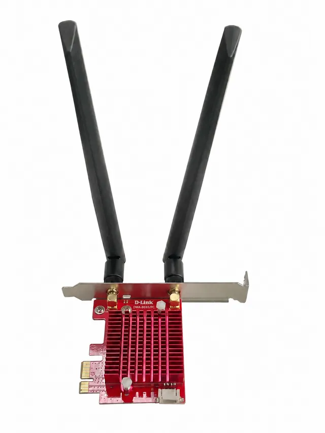 D-Link DWA-BE65/PC BE6500 Wi-Fi 7 Bluetooth 5.4 PCIe adapter, front, antennas attached